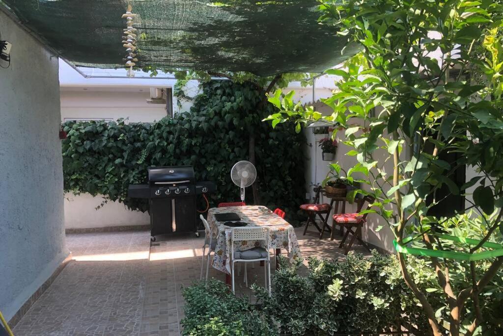 Mesolóngion Ανακαινισμενη Μονοκατοικια 125 Τμ Στο Κεντρο Με Κηπο 빌라 외부 사진